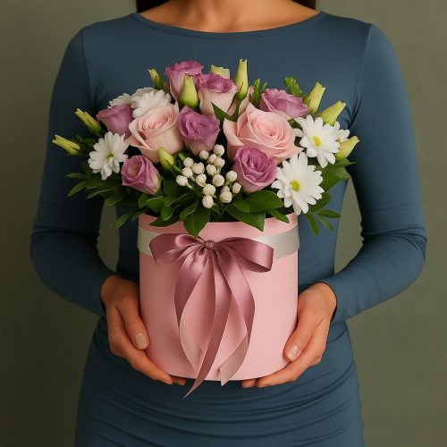 Цветы в коробке «Элегантный каприз»